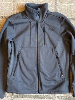 The North Face Men’s M Gray Windwall Softshell Fleece Lined Full Zip Hiking EUC